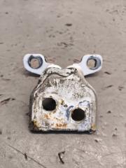 Запчасть петля двери передняя правая Renault Logan 2019