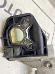 Кронштейн радиатора левый 1 2012 F20