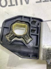 Кронштейн радиатора левый 1 2012 F20