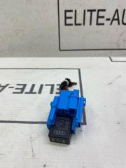 Запчасть реле Audi A1 2012