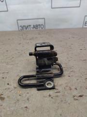 Запчасть петля двери задняя левая Porsche Cayenne 2008