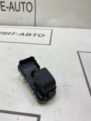 Фото запчасти кнопка стеклоподъемника передняя правая Mazda 6 2014 Б/У запчасть Запчасть кнопка стеклоподъемника передняя правая Mazda 6 2014