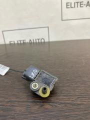 Запчасть датчик удара передний правый BMW 7 2012