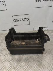 Запчасть корпус акб Opel Insignia 2010