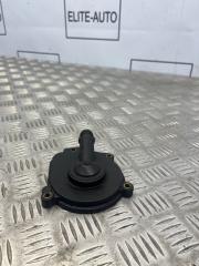 Запчасть крышка маслоотделителя Mercedes GL 2008