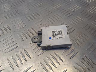 Запчасть усилитель антенны Mercedes ML AMG 2010