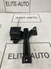 Кронштейн замка капота MAzda CX7 2006