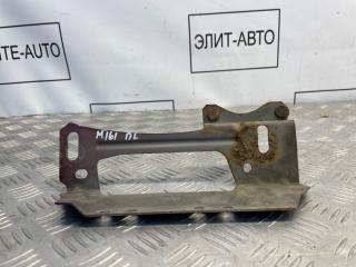 Кронштейн телевизора передний левый MAzda Cx-7 2006