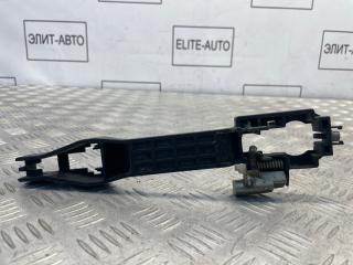 Запчасть механизм ручки двери передний левый Mitsubishi l200 2007