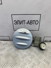 Запчасть лючок бензобака с крышкой Mitsubishi l200 2007
