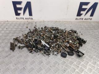 Болты гайки крепеж MAzda CX-9 2012