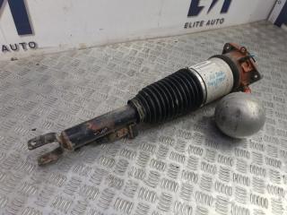 Стойка амортизатора пневмо задняя правая Phaeton 2002 3.2