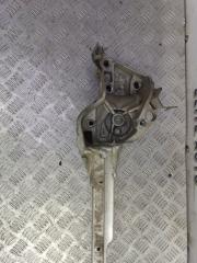 Кронштейн двигателя Phaeton 2002 3.2