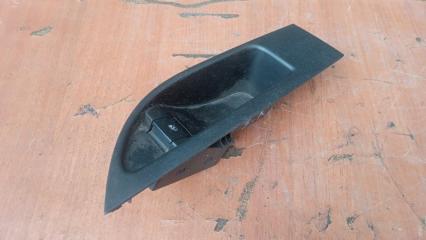 Запчасть кнопка стеклоподъемника задняя левая Opel Astra 2011