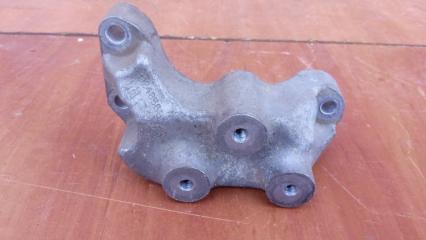 Запчасть кронштейн кпп левый Opel Astra 2004-2015