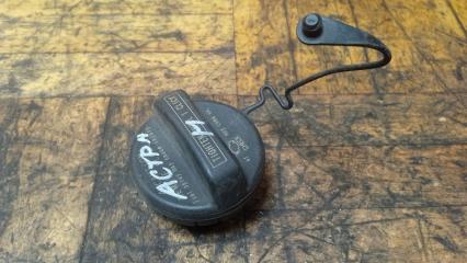 Запчасть крышка топливного бака Toyota Avensis 2006