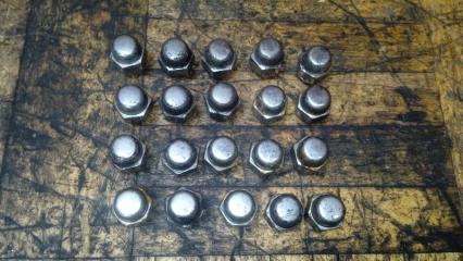 Запчасть гайка колеса Nissan Navara 2005-2015