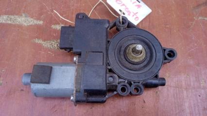 Запчасть моторчик стеклоподъемника передний правый Kia Sorento 2002-2009