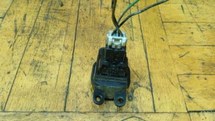 Кнопка аварийной сигнализации Nissan Navara D40 2.5 YD25DDTi