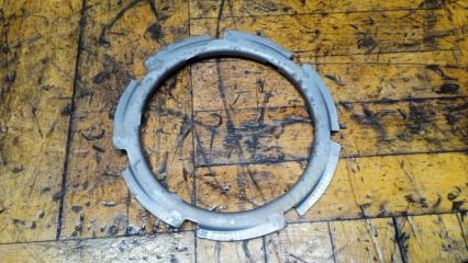 Запчасть гайка топливного насоса Skoda Superb 2008-2015