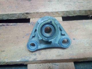 Запчасть кронштейн растяжки правый Volvo XC90 2002-2015