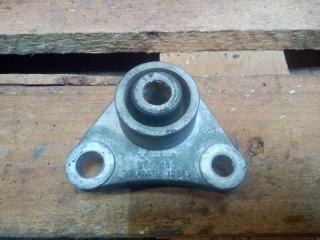 Запчасть кронштейн растяжки левый Volvo XC90 2002-2015