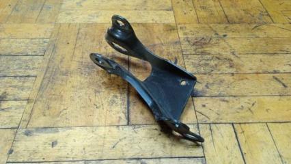 Запчасть кронштейн кпп Subaru Forester 1997-2000