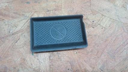 Запчасть коврик пепельницы Skoda Superb 2008-2015