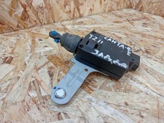 Запчасть активатор лючка бензобака Hyundai Santa Fe 2006-2012