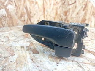Фото запчасти ручка двери внутренняя левая Mitsubishi Lancer 9 2003-2008 Б/У запчасть Запчасть ручка двери внутренняя левая Mitsubishi Lancer 9 2003-2008