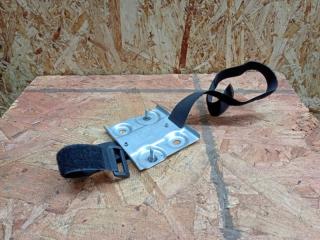 Запчасть кронштейн вещевого отделения Audi Q5 2008-2017