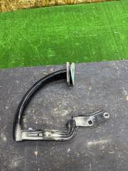 Запчасть петля багажника левая Volkswagen Passat 2005-2010