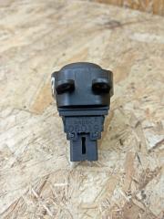 Кнопка аварийной сигнализации Navara 2005-2014 D40 2.5 YD25DDTI