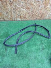 Запчасть уплотнитель стекла двери передний правый Land Rover RANGE ROVER SPORT 2005-2012