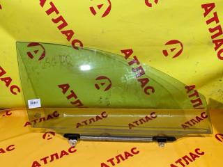 Стекло двери переднее правое TOYOTA Avensis 2005