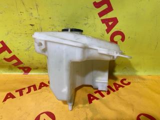 Бачок омывателя TOYOTA Corolla 2000