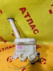 Бачок омывателя TOYOTA Vitz 2011