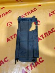 Накладка на рамку радиатора TOYOTA Ist 2002