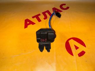 Замок багажника NISSAN Primera 2004