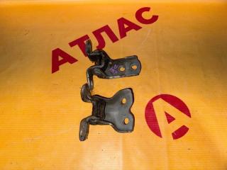 Петля двери передняя левая TOYOTA Ist 2002