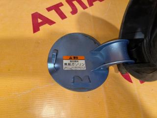 Лючок бензобака Fit 2004 GD1 L13A Лючок бензобака Fit 2004 GD1 L13A