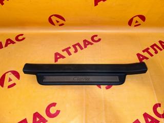 Накладка на порог салона передняя левая TOYOTA Vitz 2004
