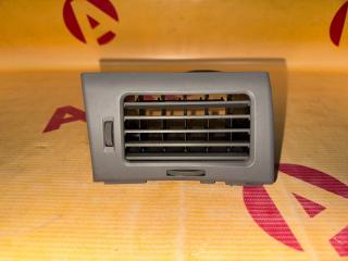 Дефлектор воздушный правый TOYOTA Corolla 2004