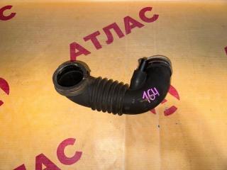 Патрубок воздушного фильтра TOYOTA Vitz 2002