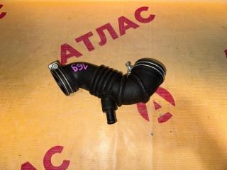 Патрубок воздушного фильтра TOYOTA Corolla 2001