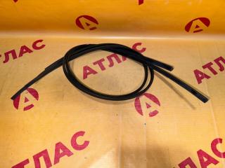 Молдинг крыши TOYOTA Ist 2002