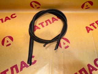 Молдинг крыши TOYOTA Platz 2003