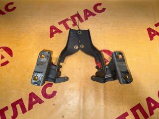Кронштейн капота NISSAN X-Trail 2008
