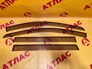 Ветровик TOYOTA Ist 2002