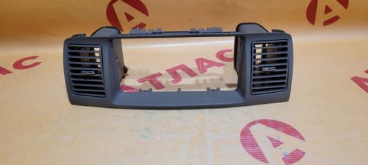 Консоль магнитофона TOYOTA Corolla 2001